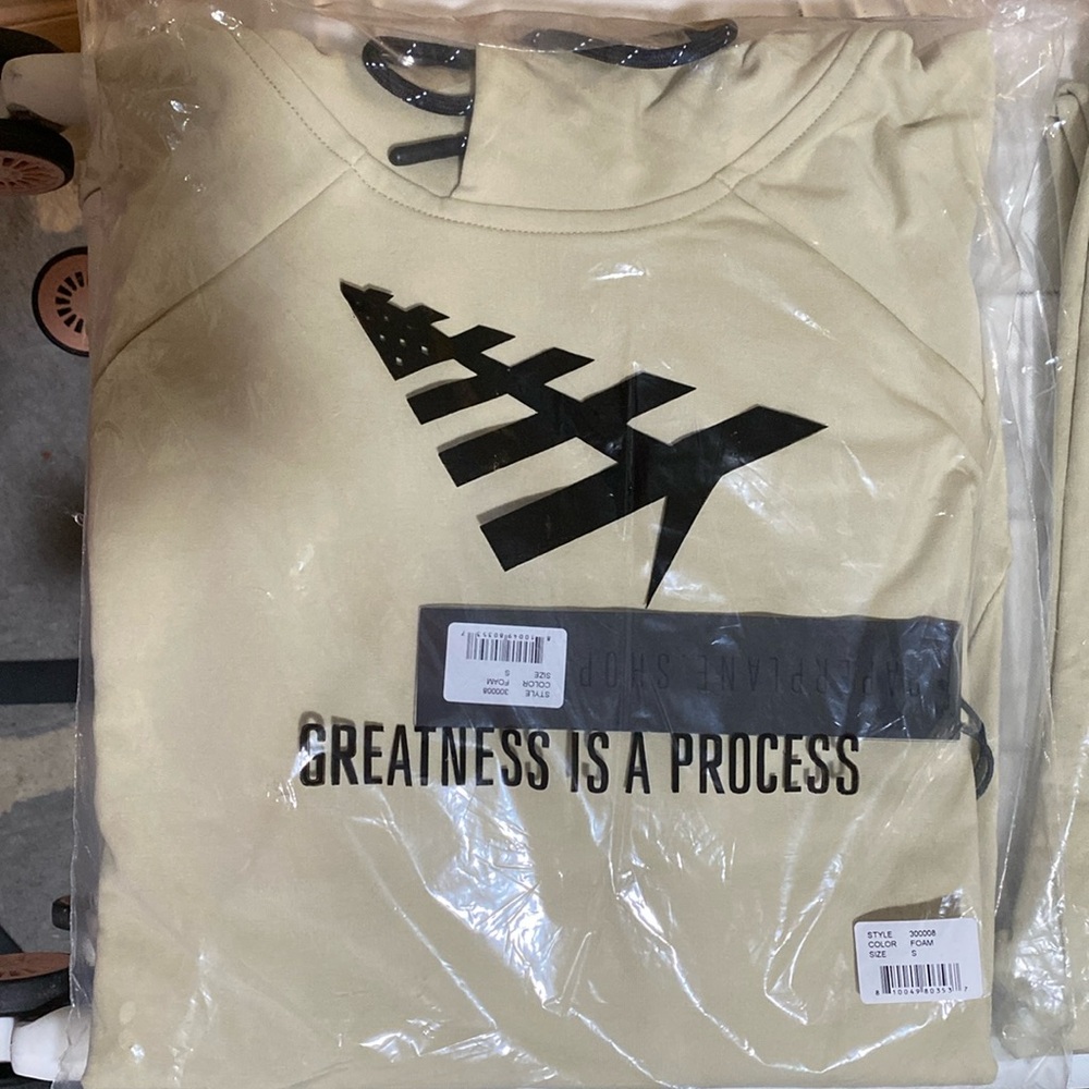Paper planes(roc National) hoodie and sweatpants , never been worn or opened!